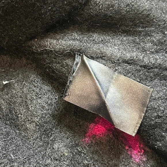 EUC Veda 100% Alpaca Wool Black Sweater with Multicolored Stars, M - Picture 10 of 10